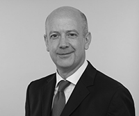 Richard Wade Portrait grey.jpg